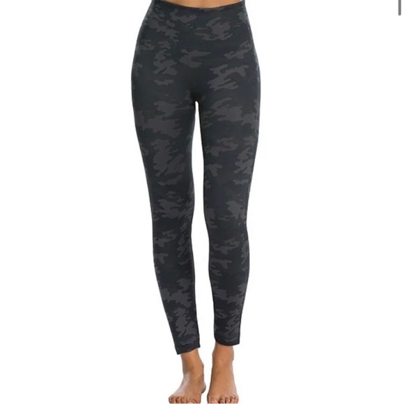 Spend camo look at me leggings, xs - Picture 3 of 5
